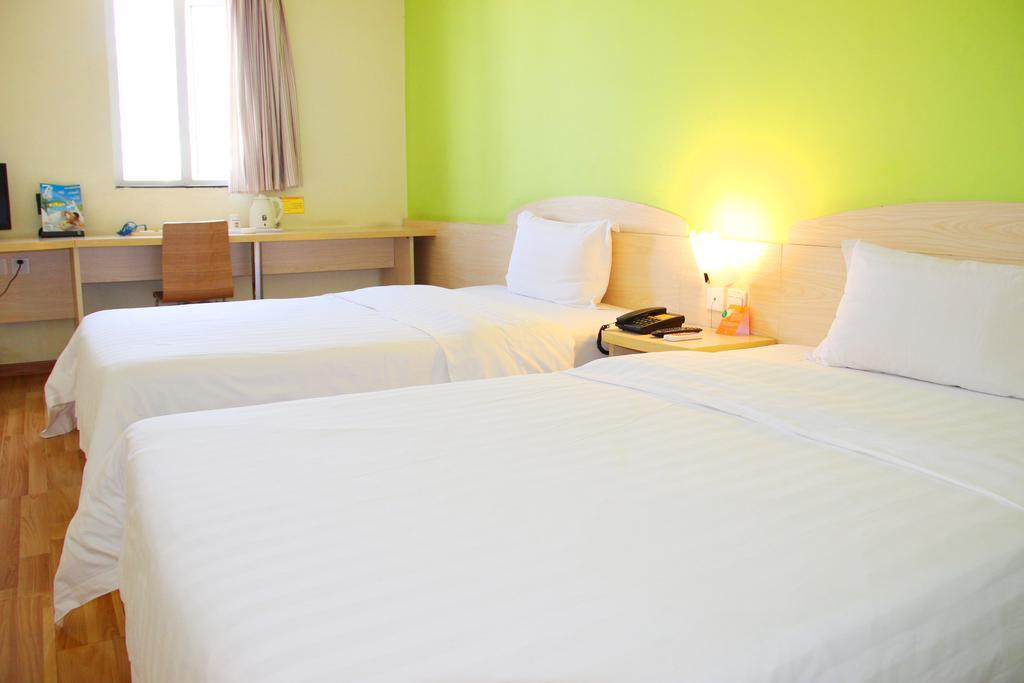 7Days Inn Zhuhai Hengqin Changlong Wanzai Port Bagian luar foto